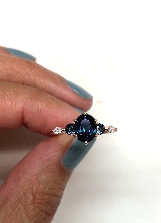Teal Sapphire Ring - Mark Solomon Jewellers