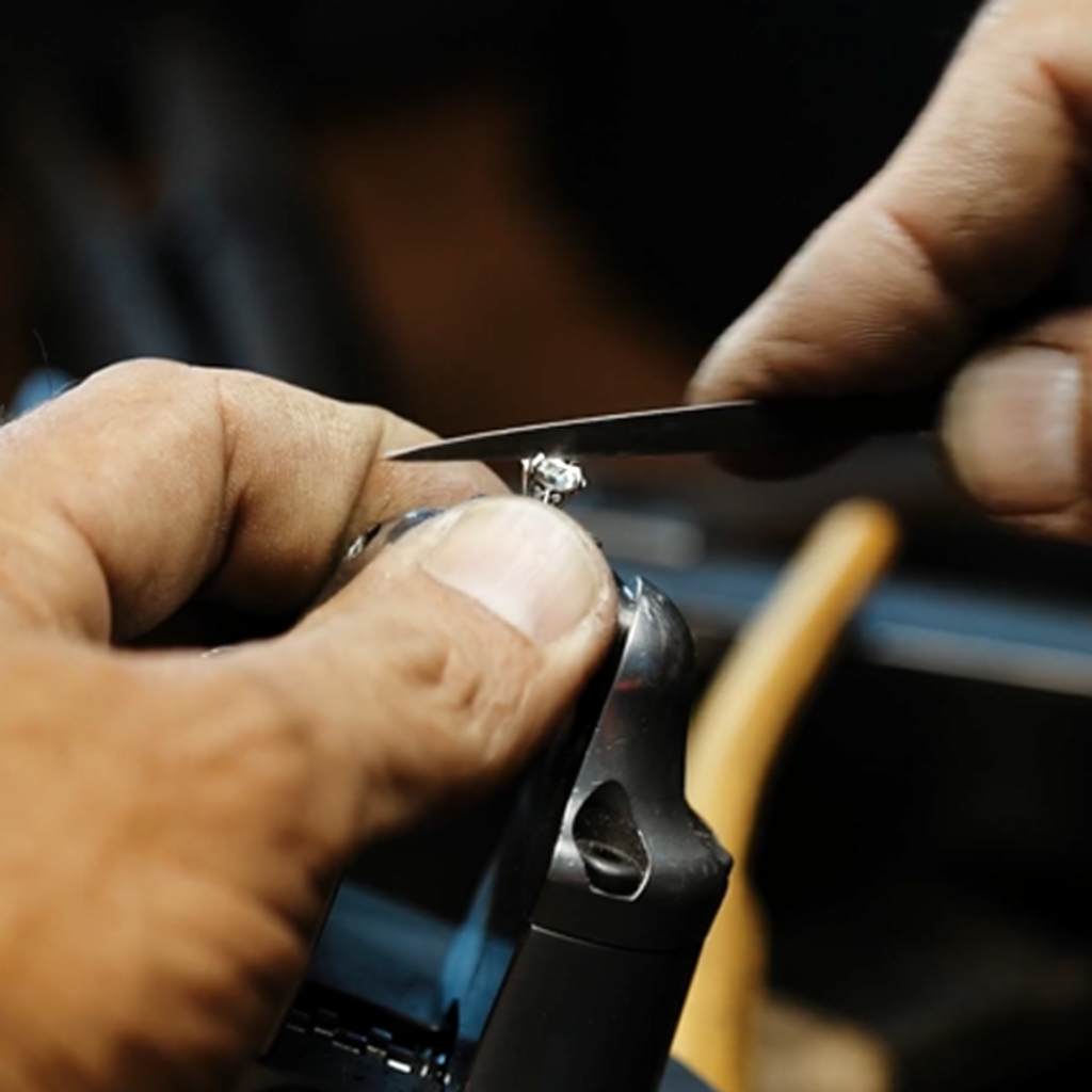 Setting 3 Square - Mark Solomon Jewellers